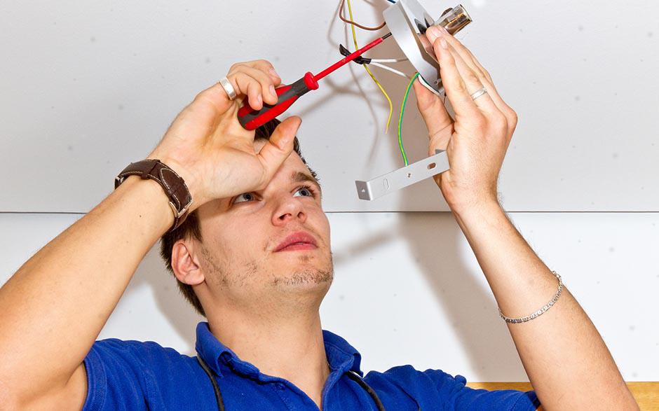 urgences électricité Paris 8